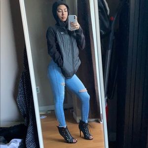 BLACK NEW BALANCE JACKET HOODIE